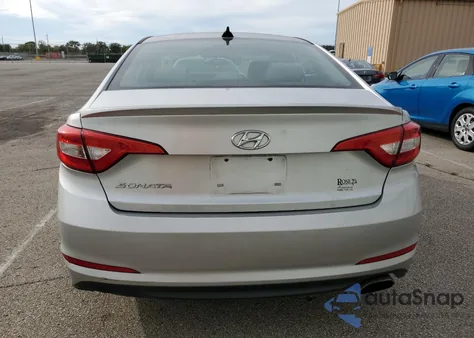 2017 Hyundai Sonata Se z USA, uszkodzony, nr VIN 5NPE24AFXHH569267